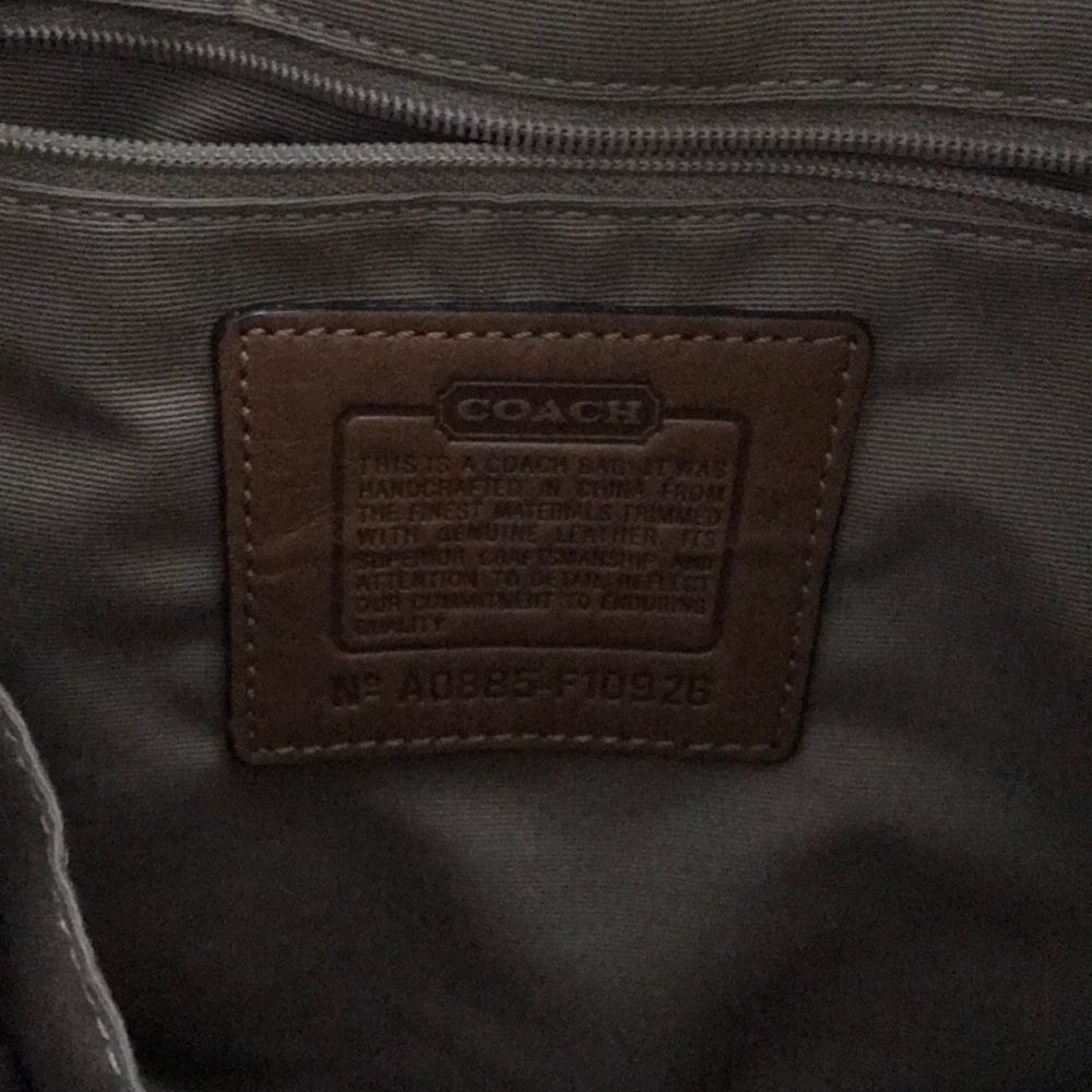 Coach Shoulder Bag - Picture 2 of 3